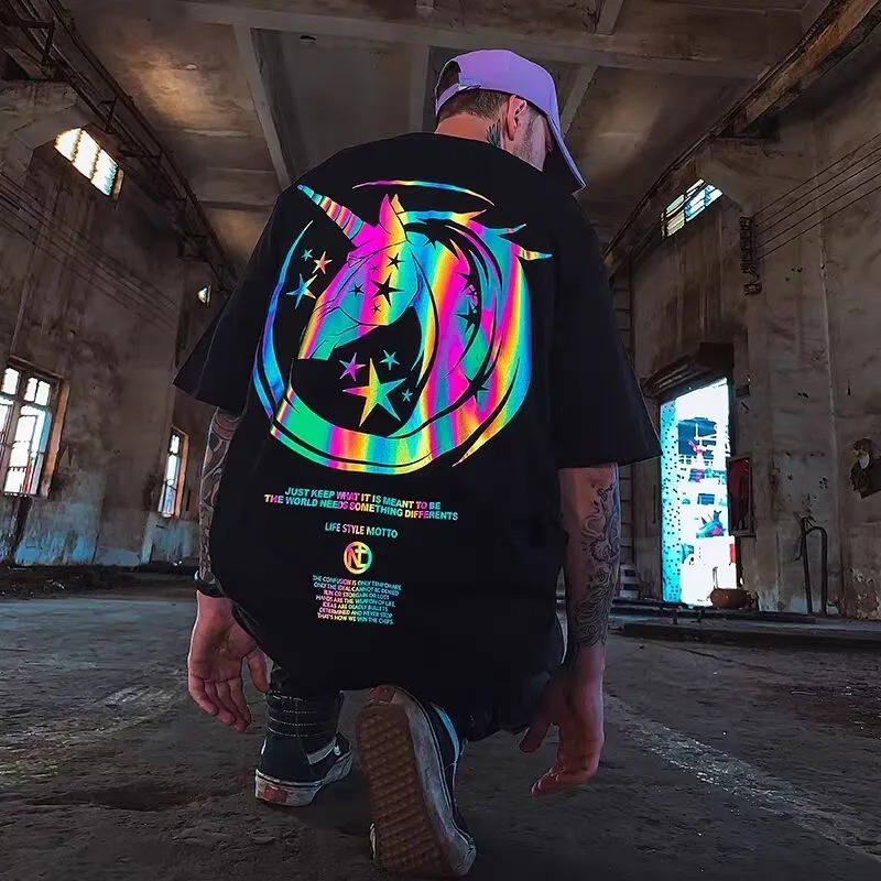 oversize街頭休閑短袖T恤反光印花潮流情侶夏季嘻哈寬松五分袖男t oversize街頭休閑短袖T恤反光印花潮流情侶夏季嘻哈寬松五分袖男t